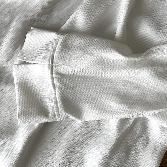 Off the shoulder white polyester shirt size M - Picture 2 of 3